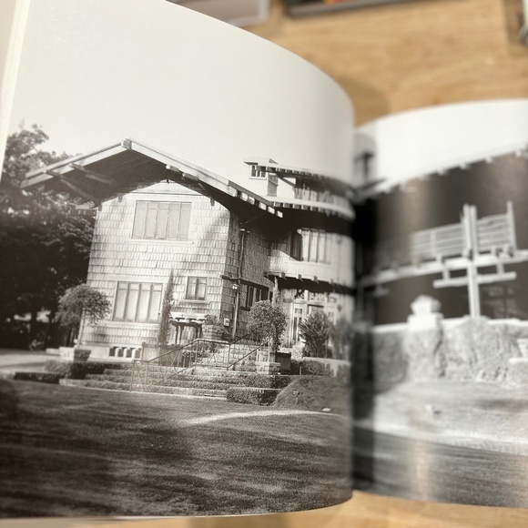 Art & Design Book Collection, Set of 6 Collector Resources - Picture 8 of 16